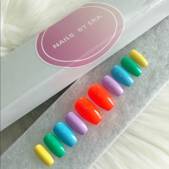 - Press on Nails | Fake Nails - Picture 4 of 4